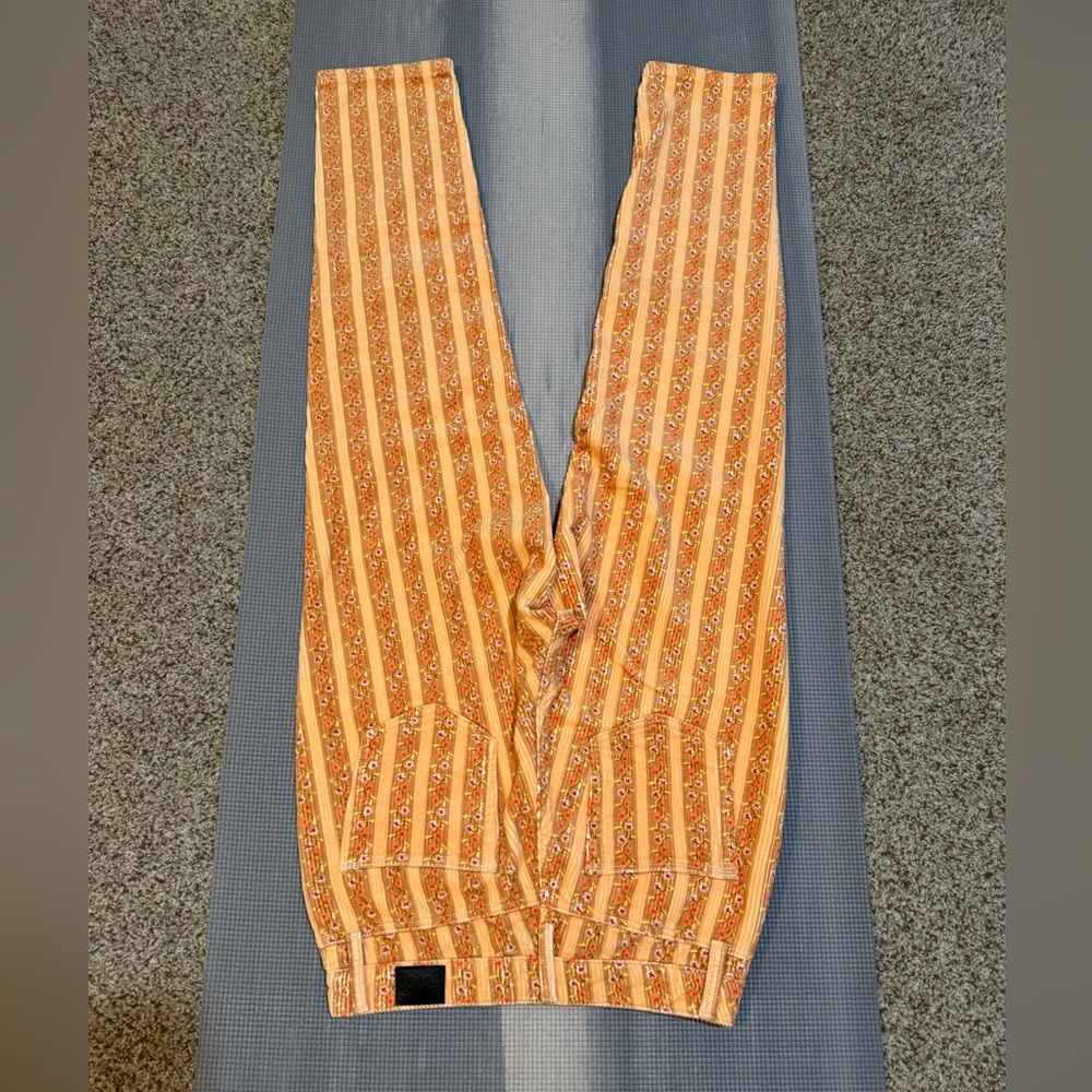 Urban Outfitters BDG High-Rise corduroy Pants. - Picture 4 of 9